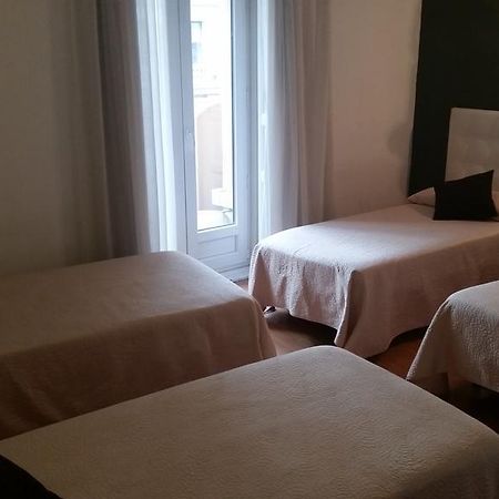Hostal Montecarlo Мадрид Экстерьер фото