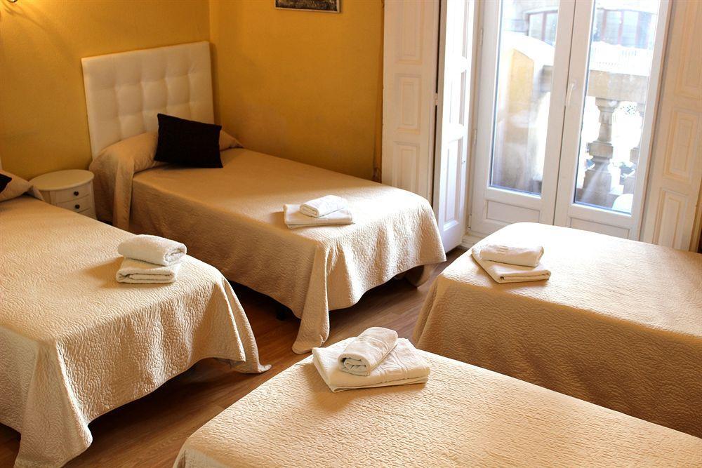 Hostal Montecarlo Мадрид Экстерьер фото