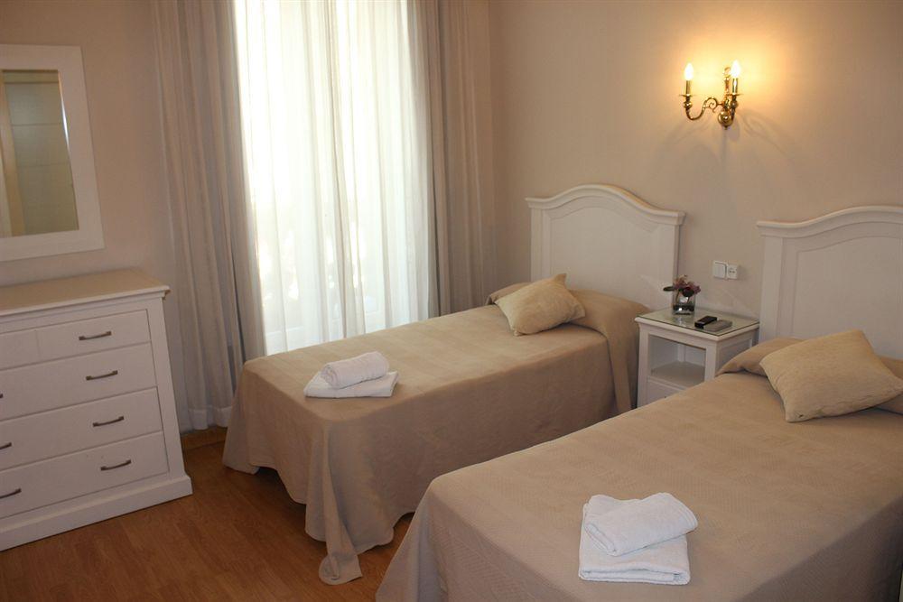 Hostal Montecarlo Мадрид Экстерьер фото